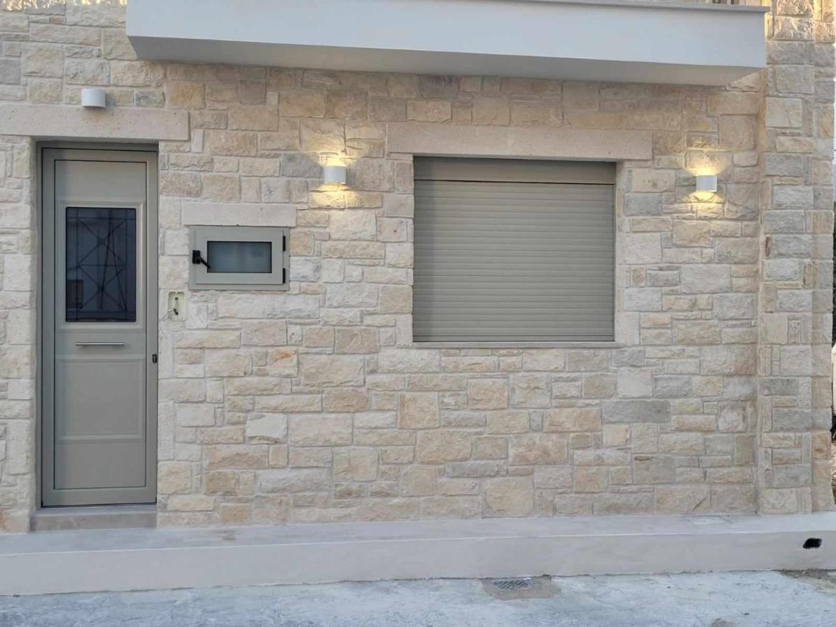 לרפטרה Armonia Small Luxury Apartments מראה חיצוני תמונה