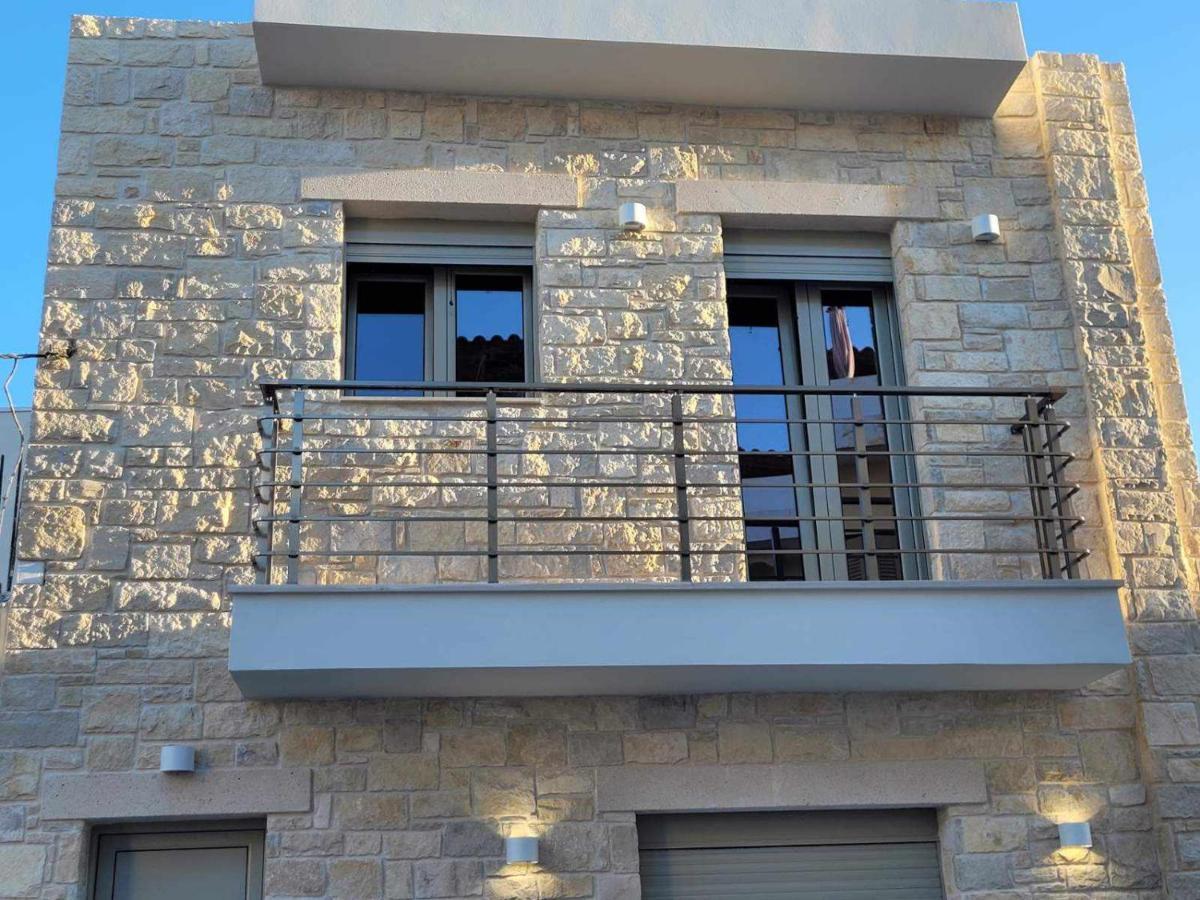לרפטרה Armonia Small Luxury Apartments מראה חיצוני תמונה