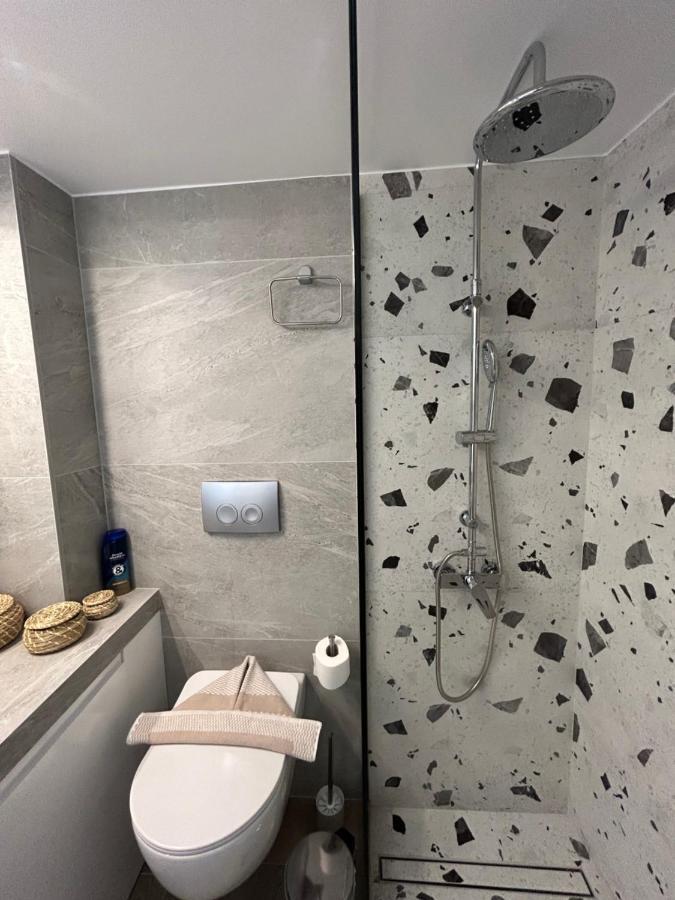לרפטרה Armonia Small Luxury Apartments מראה חיצוני תמונה