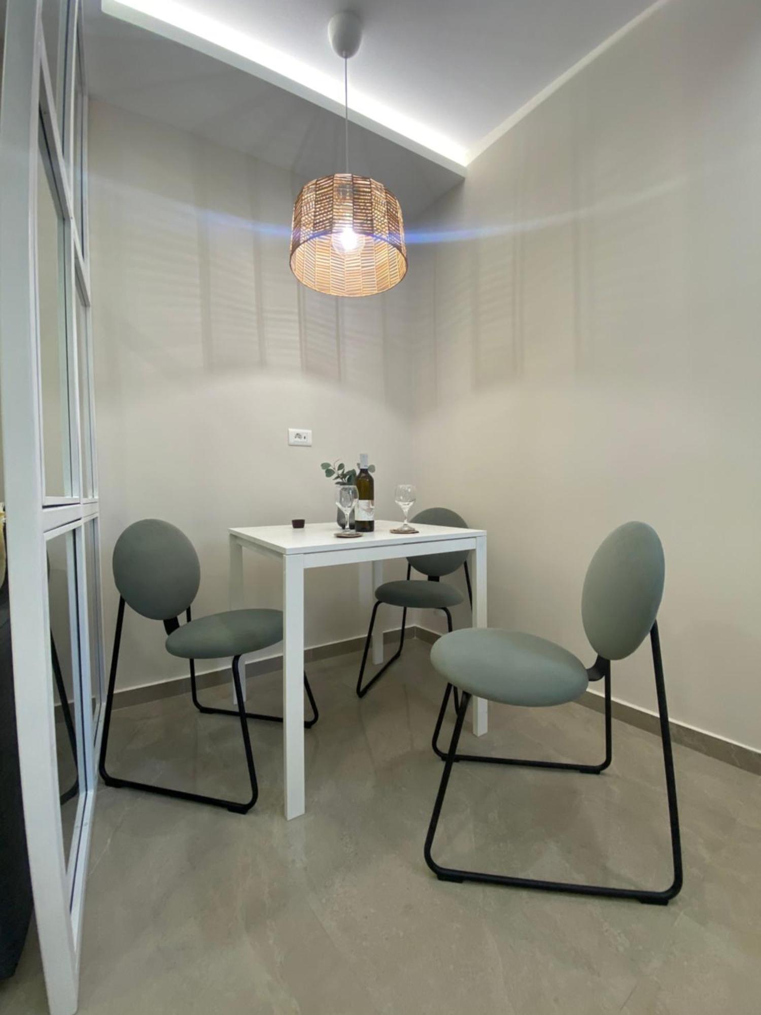 לרפטרה Armonia Small Luxury Apartments מראה חיצוני תמונה